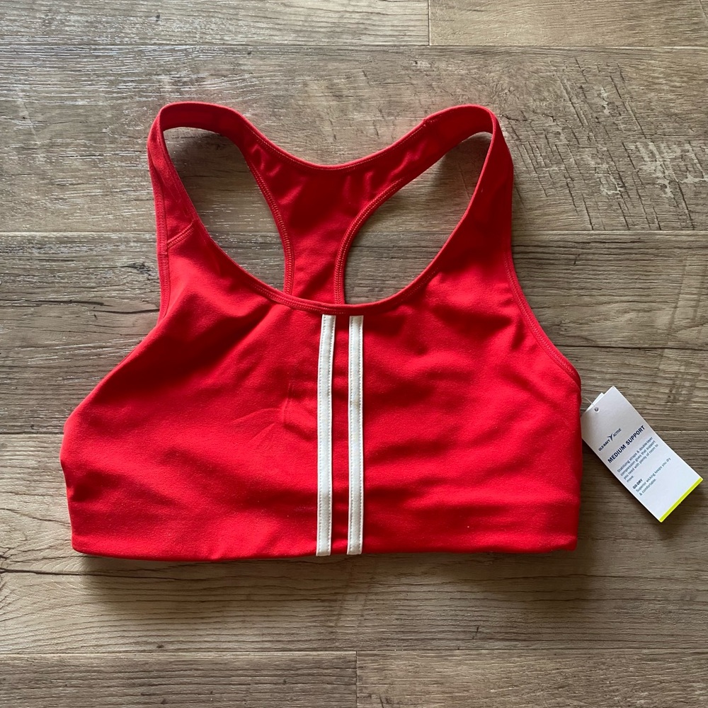 NWT Old Navy medium support sports bra